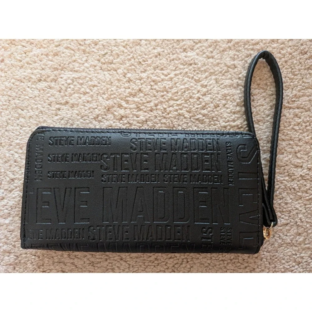 Steve Madden Black Embossed Logo Zip‎ Around Continental Wallet Wristlet Clutch